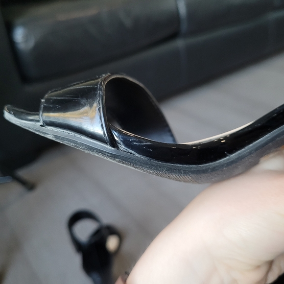 Black Patent Faux Leatger Heels w/ Ankle Strap - Picture 4 of 13